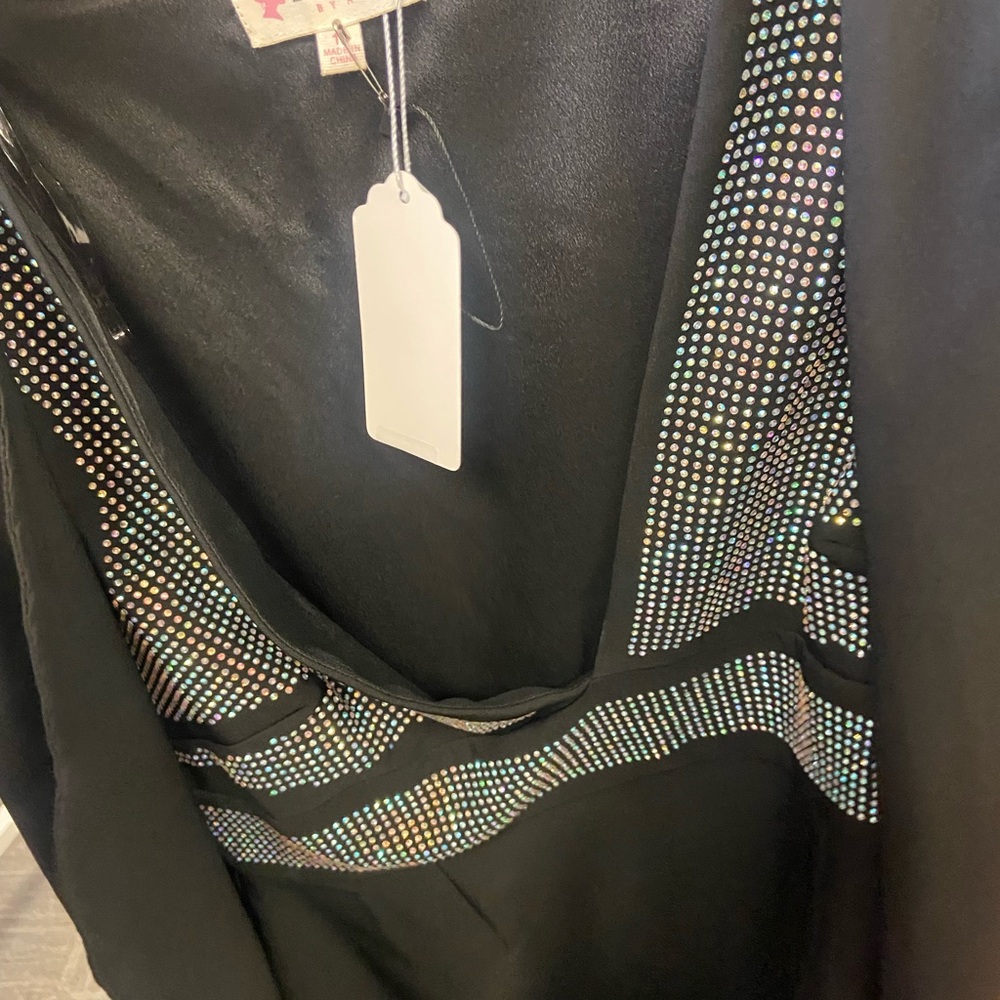 Black blazor attached with Holographic Mesh Detail - Picture 2 of 3